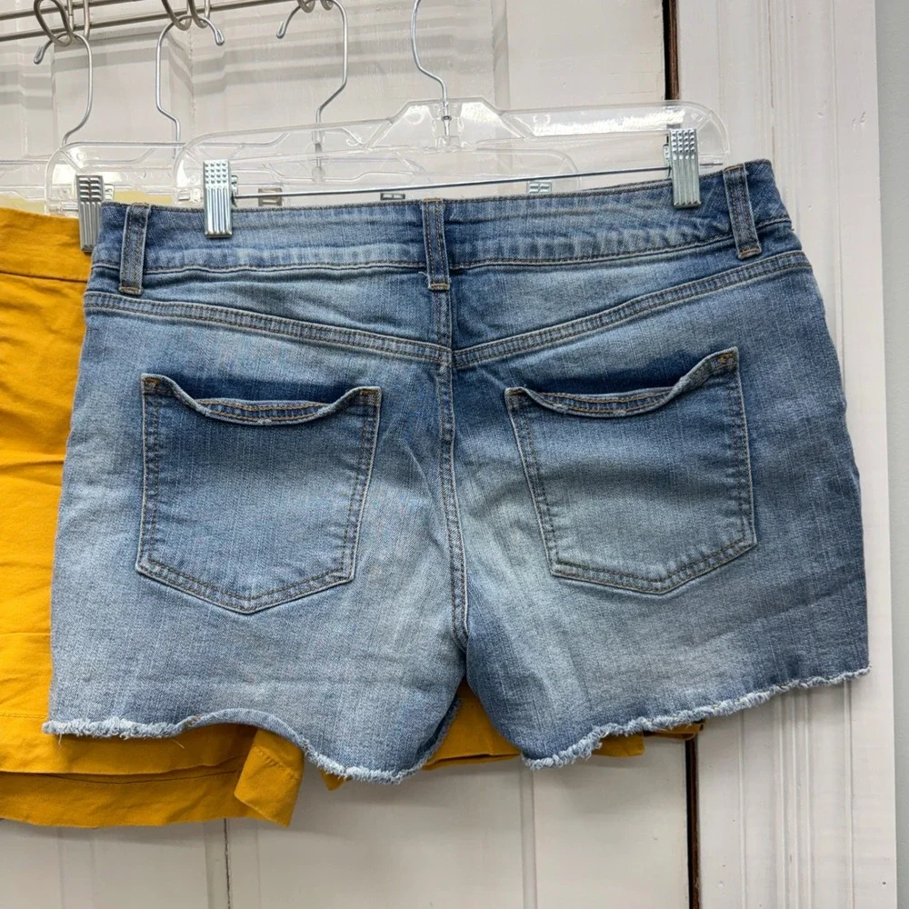 Lot of 6 Women's‎ 12 Shorts Denim Chino Yellow Grey Blue Assorted Bundle